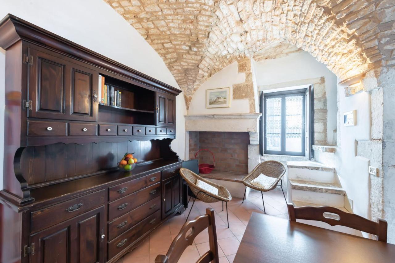 La Mansarda Di Martina By Rentbeat Apartment มาร์ตินาฟรังกา ภายนอก รูปภาพ